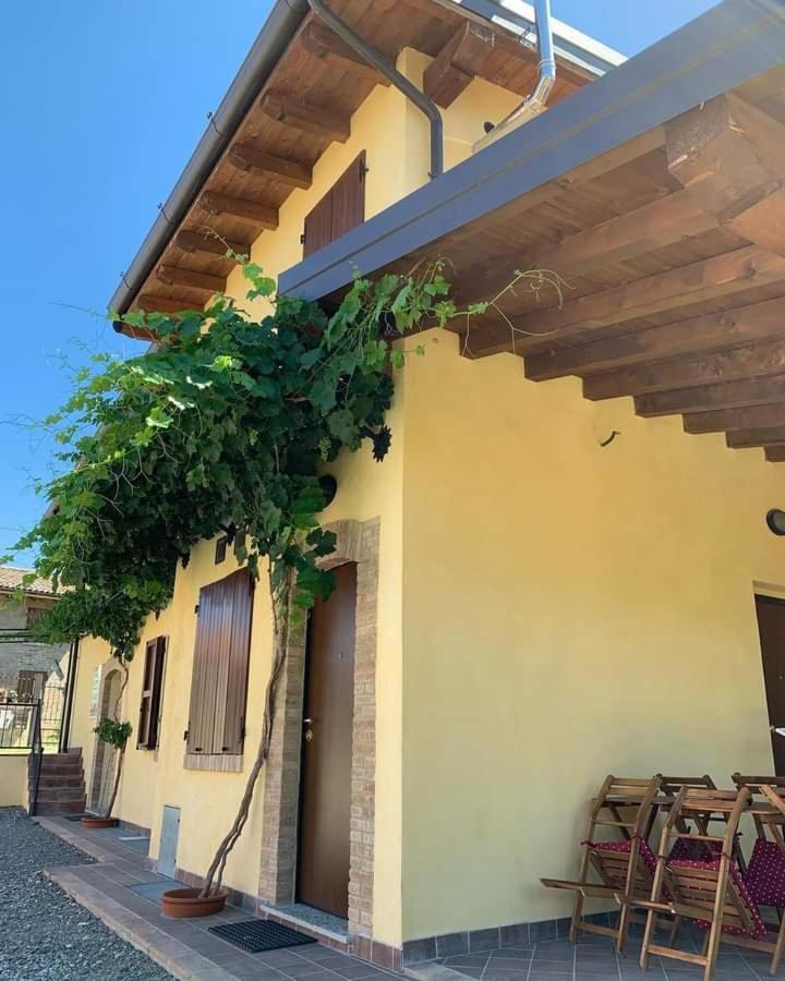 Agriturismo Casa Garello Salice Terme Kültér fotó