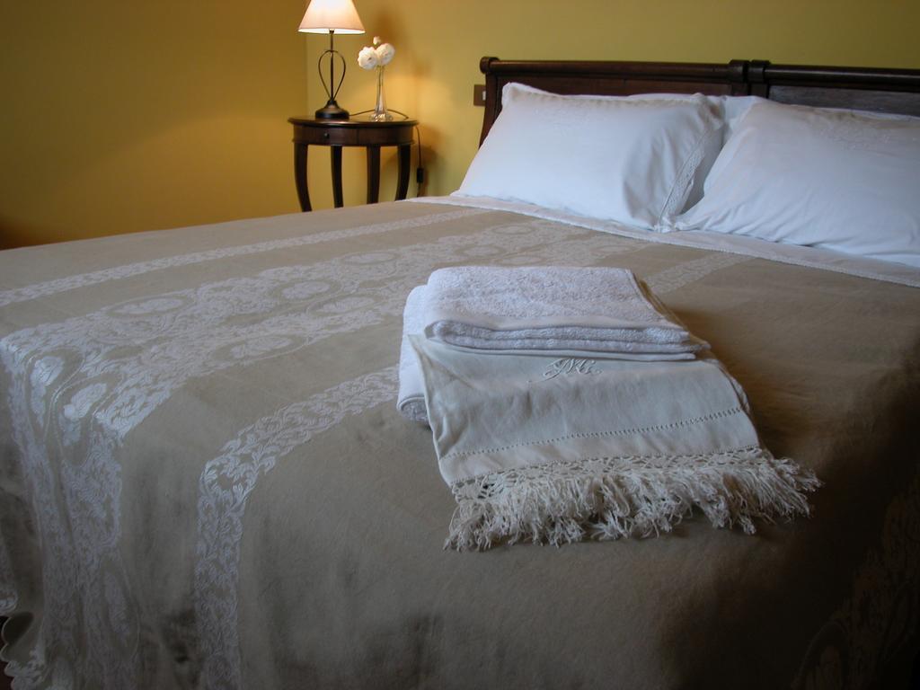 Agriturismo Casa Garello Salice Terme Szoba fotó