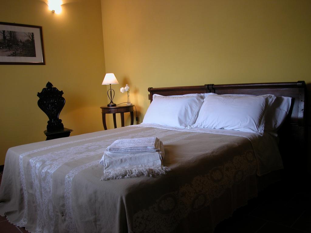 Agriturismo Casa Garello Salice Terme Szoba fotó